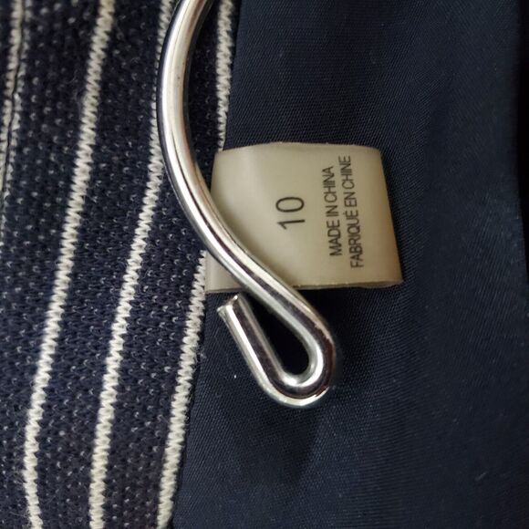 Tahari Women's Blazer 10 Blue Striped Pique Knit Pearls Nautical Business Office - Picture 11 of 12